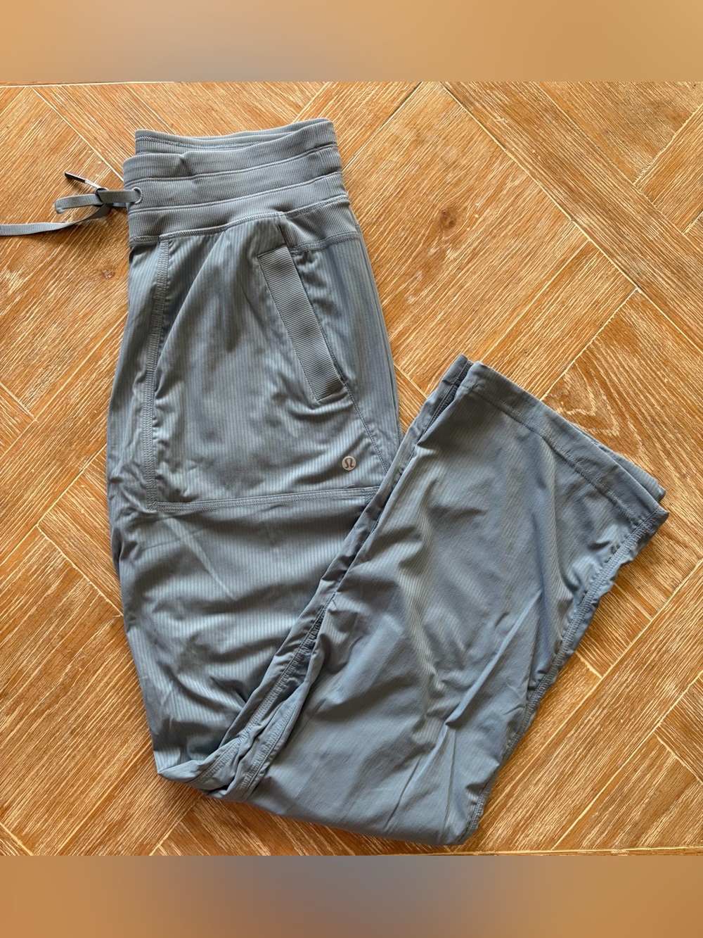 Lululemon Dance Studio Mid-Rise Pant Regular – Size 6